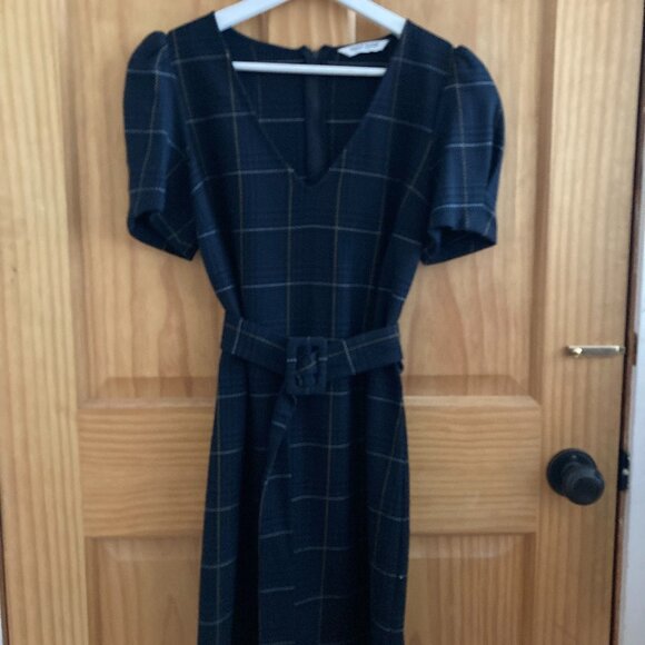 Elegant NAF NAF Dress - Picture 1 of 4